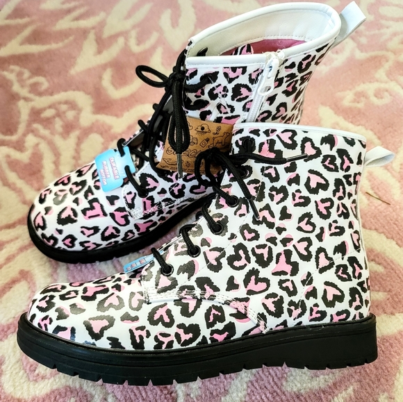 Skechers Pink animal print Boots Valentine's Day outfit inspo - Picture 2 of 2